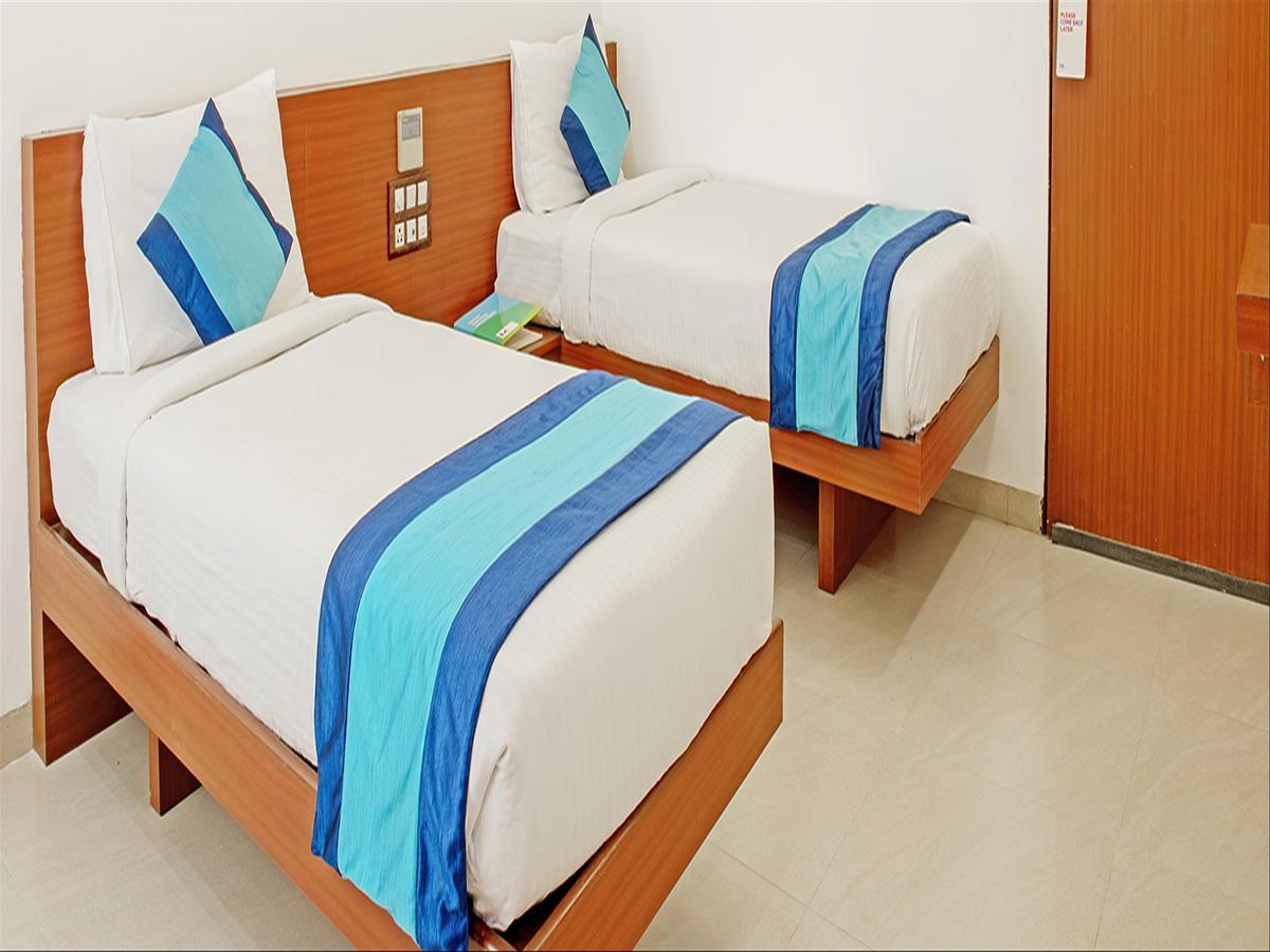 Hotel Mint Montvert, Baner Pune Extérieur photo