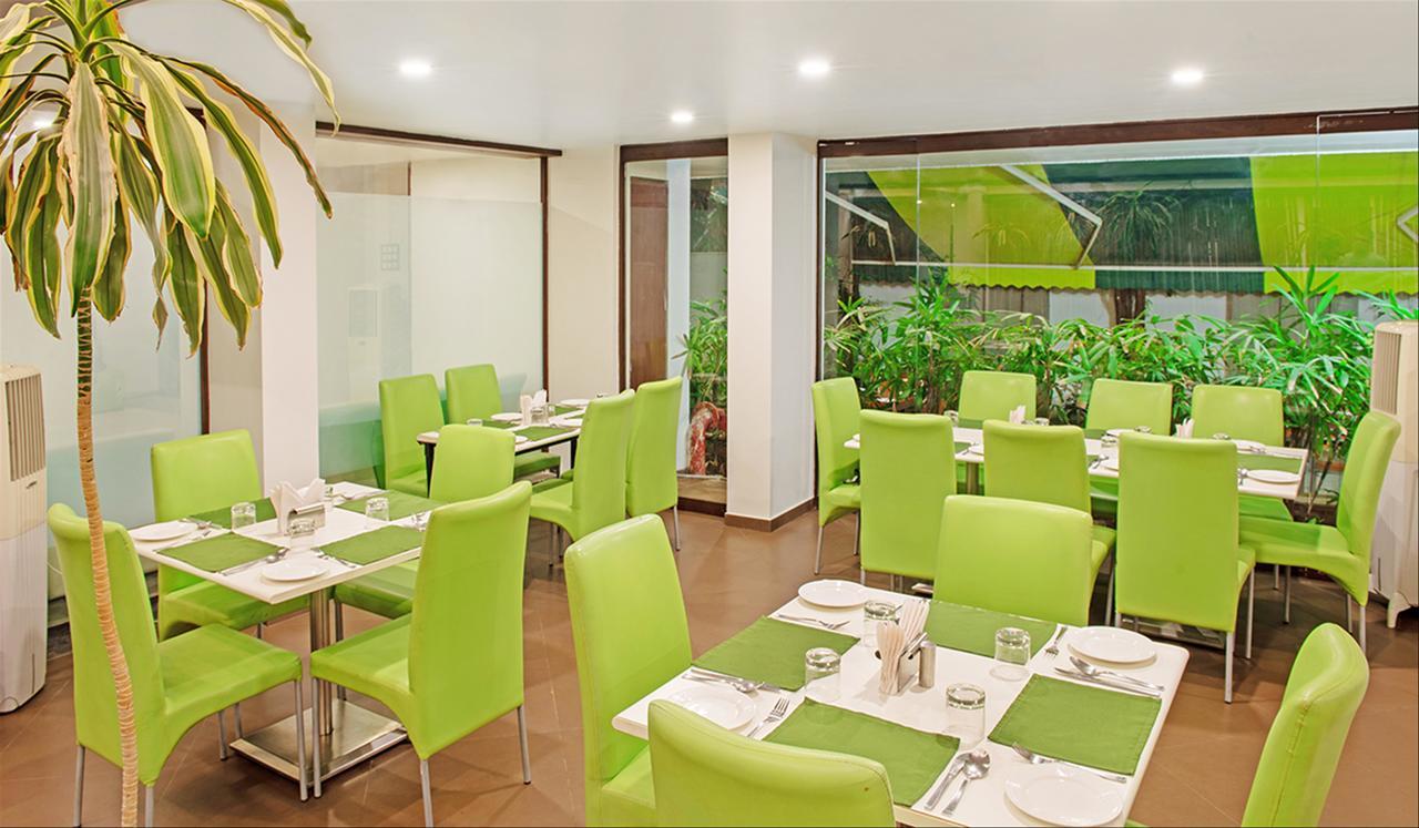Hotel Mint Montvert, Baner Pune Extérieur photo