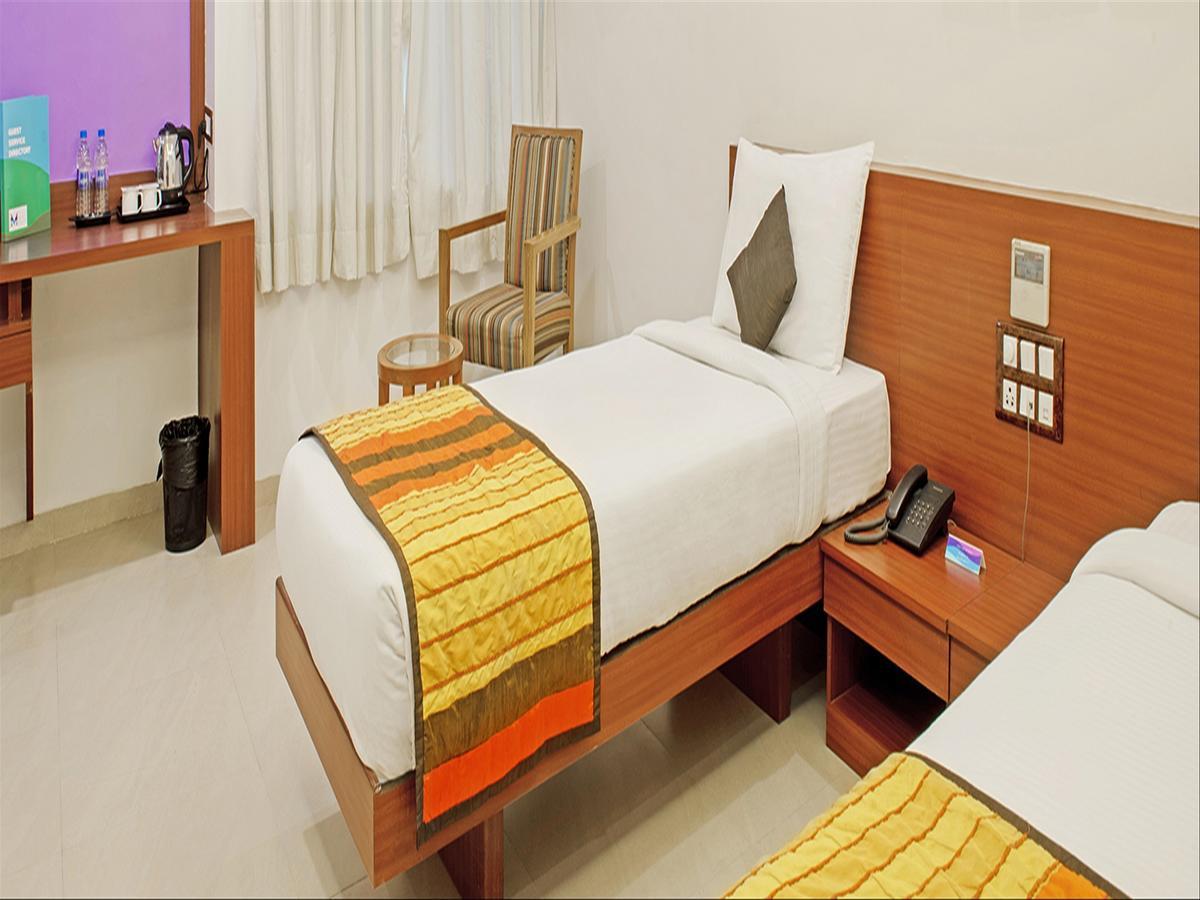 Hotel Mint Montvert, Baner Pune Extérieur photo