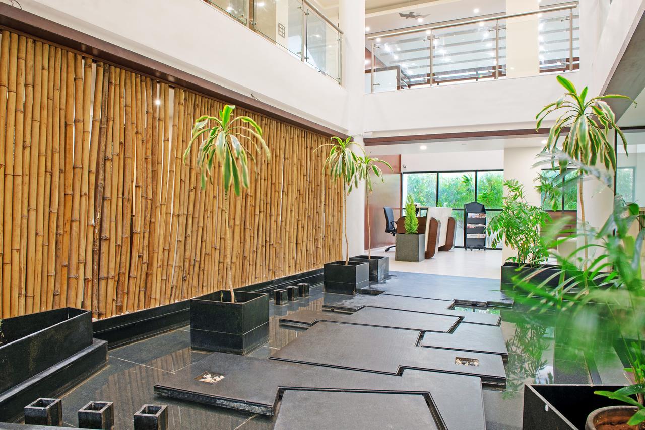 Hotel Mint Montvert, Baner Pune Extérieur photo