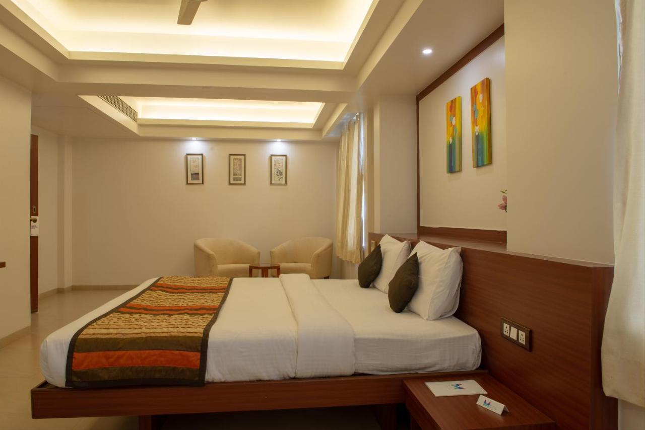 Hotel Mint Montvert, Baner Pune Extérieur photo