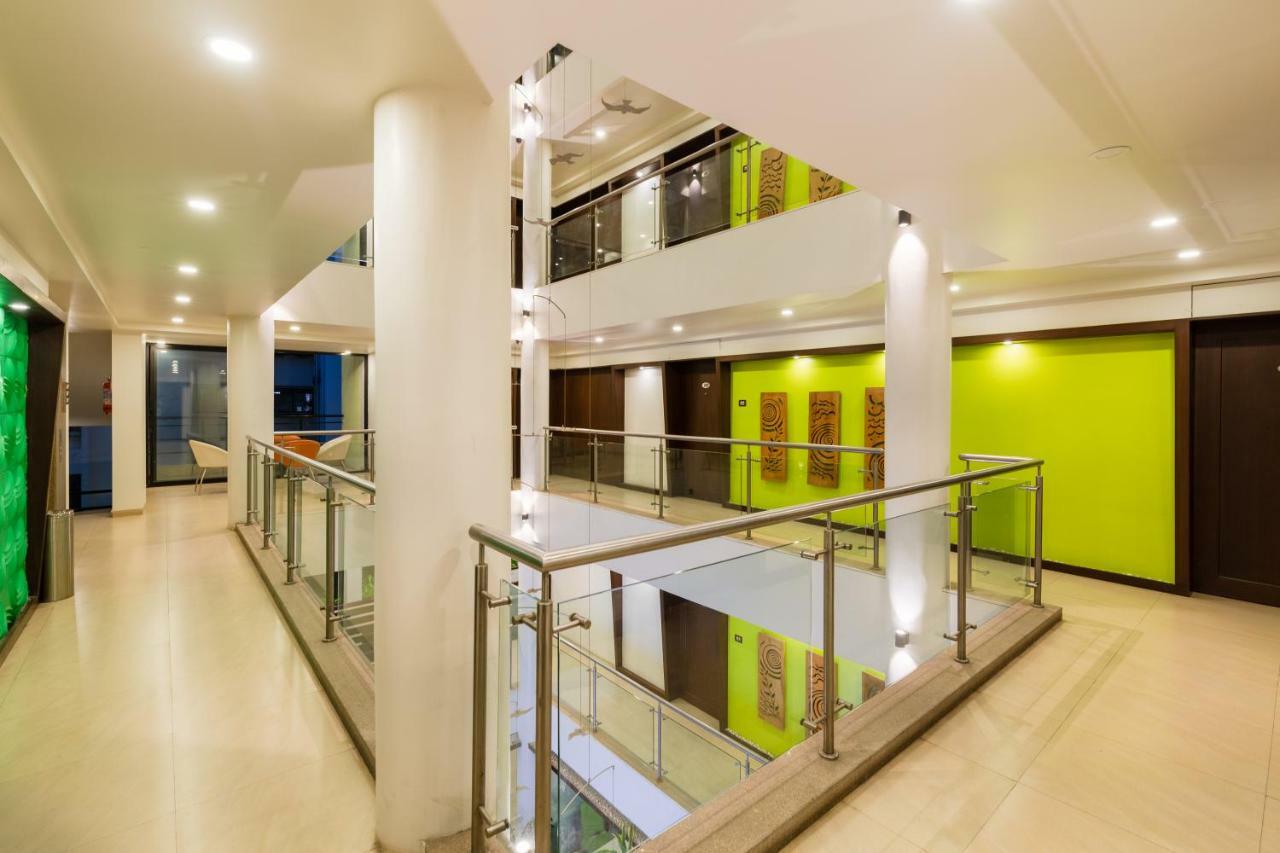 Hotel Mint Montvert, Baner Pune Extérieur photo