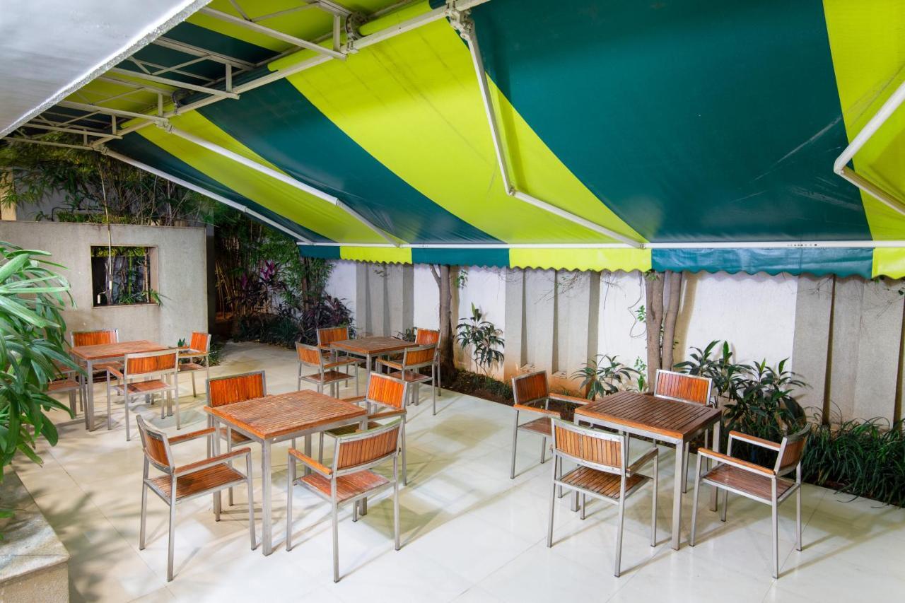 Hotel Mint Montvert, Baner Pune Extérieur photo