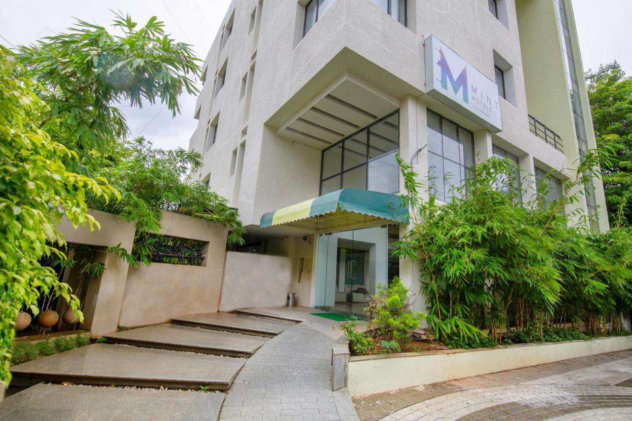 Hotel Mint Montvert, Baner Pune Extérieur photo